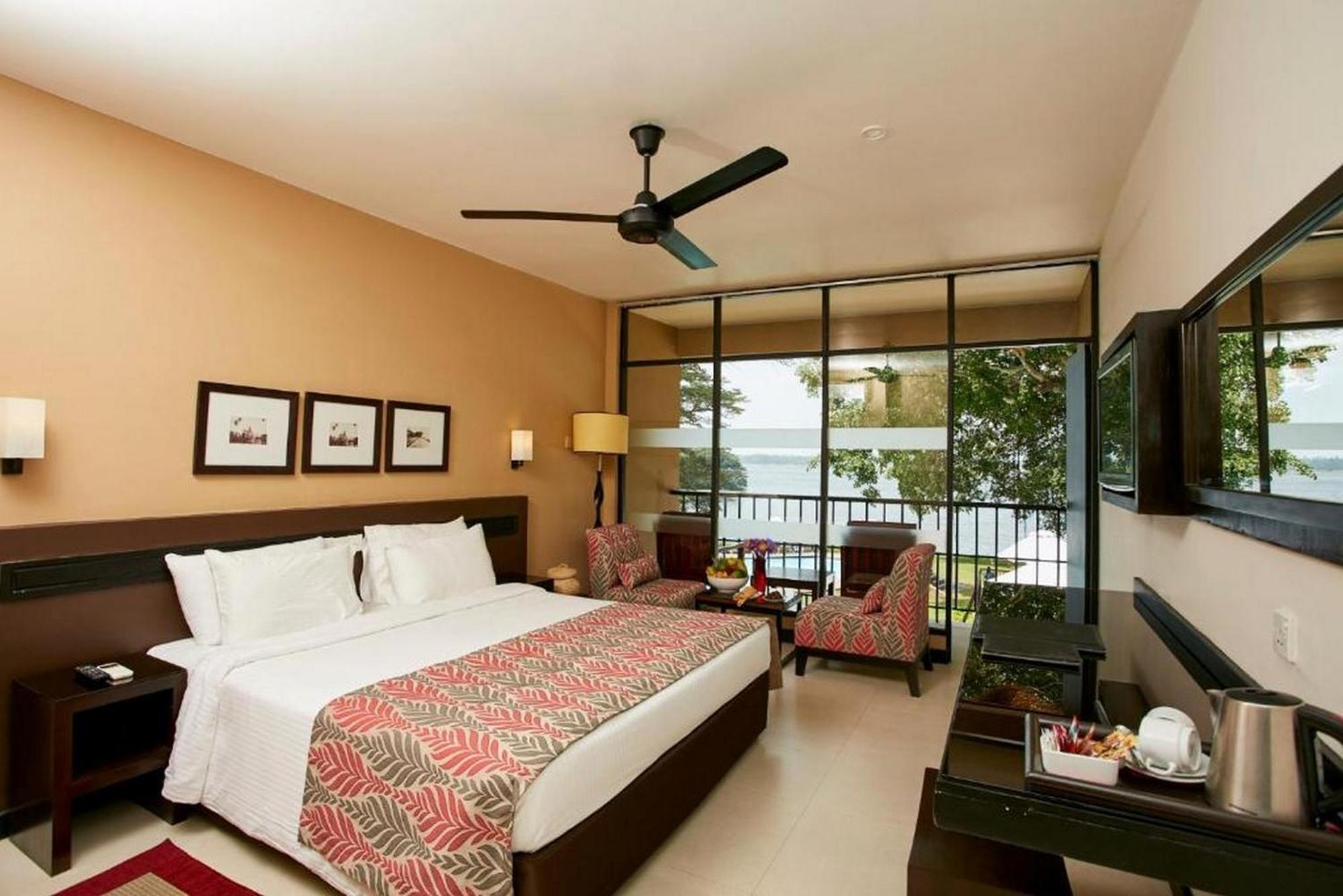 Hotel Ekho Safari Tissa 5*